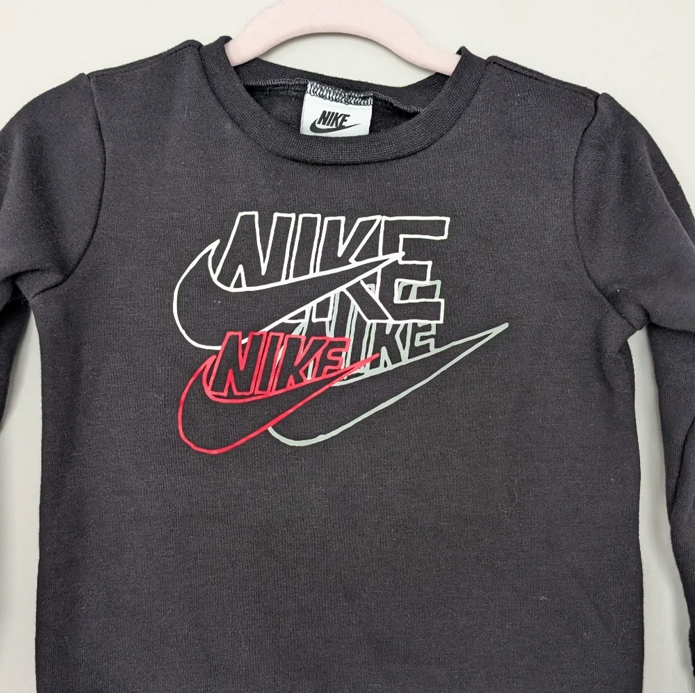 NWT Nike Toddler Sweatshirt Size 2 T